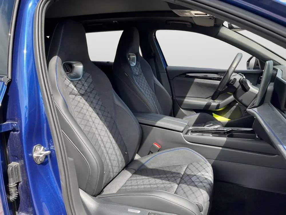 Volkswagen Passat Variant 1.5 eHybrid R-Line | Pano | Trekha uit 2025, foto 15