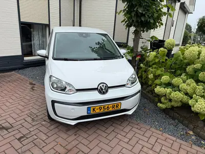 Volkswagen Up! 1.0 65PK 5D 2021 Wit uit 2021