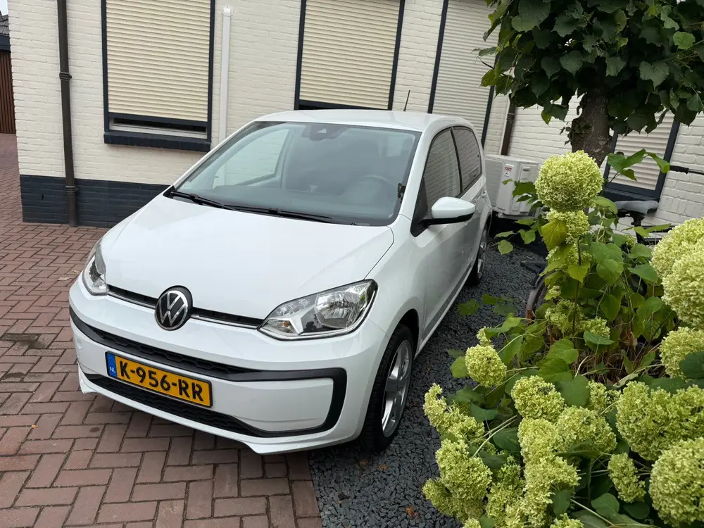Volkswagen Up! 1.0 65PK 5D 2021 Wit uit 2021, foto 2