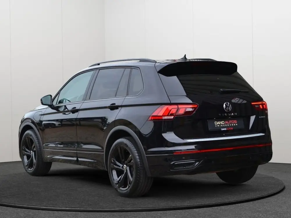 Volkswagen Tiguan 1.4 TSI R-Line eHybrid Black Edition IQ Li uit 2021, foto 3
