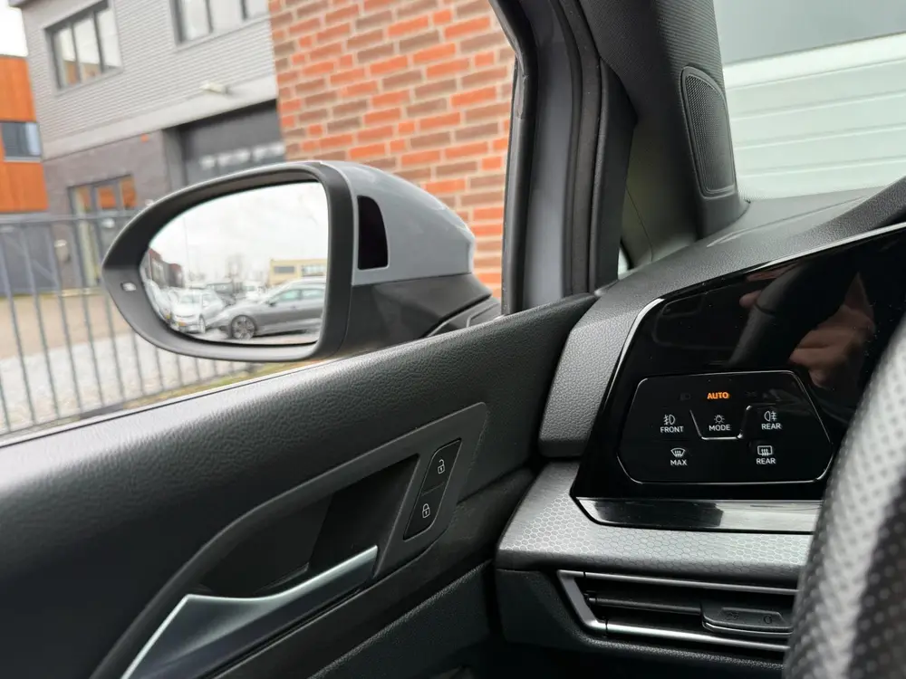 Volkswagen Golf VIII 1.4 GTE eHybrid! Camera! HUD! 1e Eigen. uit 2022, foto 19