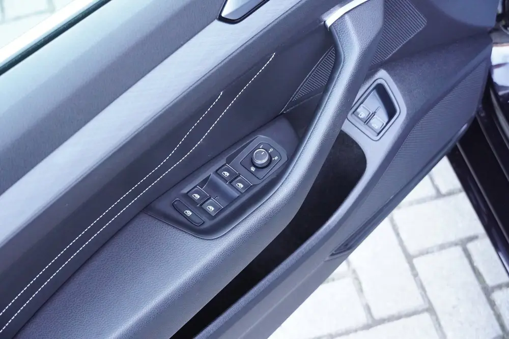 Volkswagen Passat Variant 1.4 TSI PHEV GTE Business AA/ACP uit 2020, foto 14