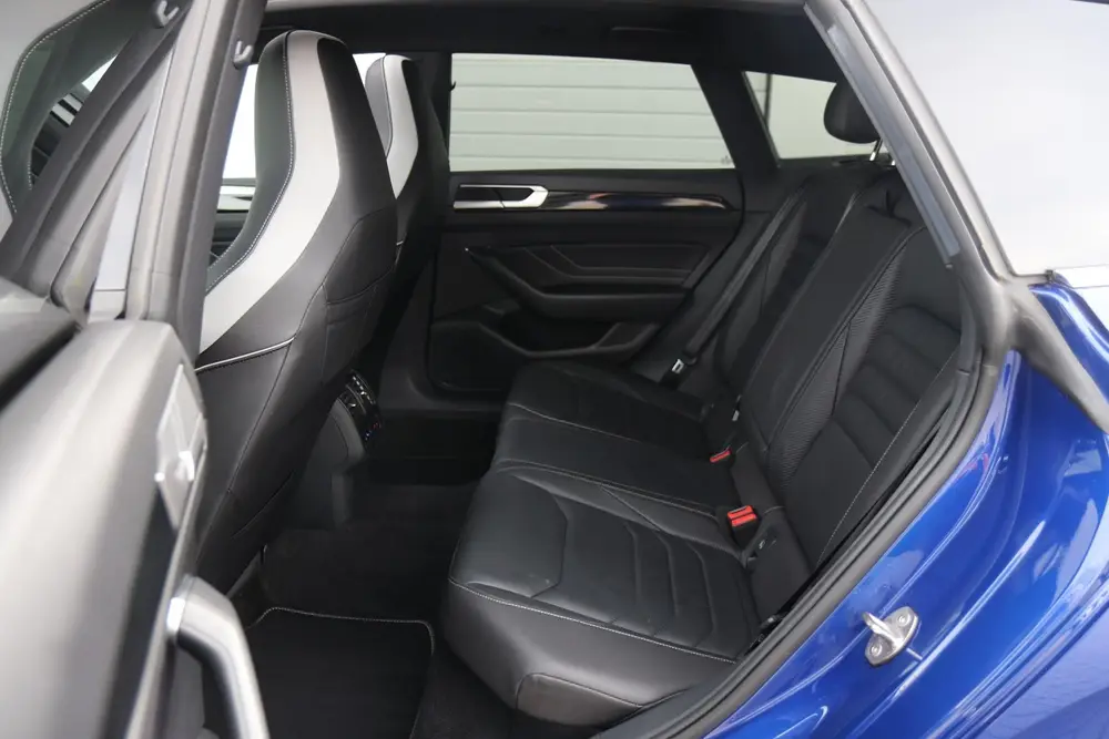 Volkswagen Arteon Shooting Brake 1.4 TSI eHybrid 218pk R-Lin uit 2022, foto 19