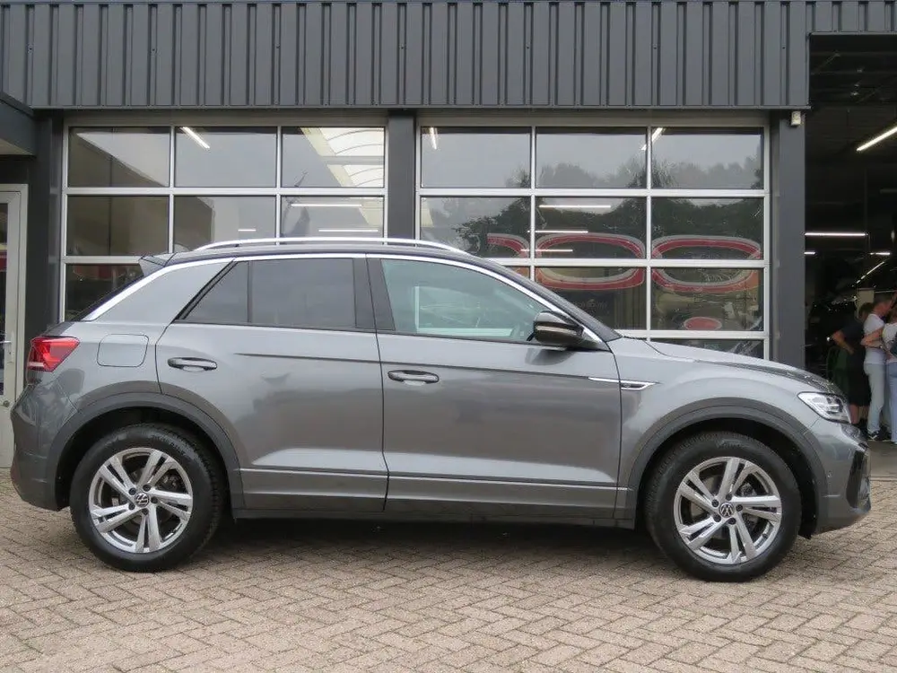 Volkswagen T-Roc 1.5 TSI 150pk DSG-aut. R-LINE / Trekhaak af uit 2025, foto 18