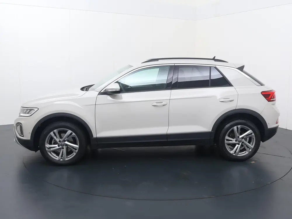 Volkswagen T-Roc 1.0 TSI Life | 110 PK | Adaptive Cruise Con uit 2022, foto 2