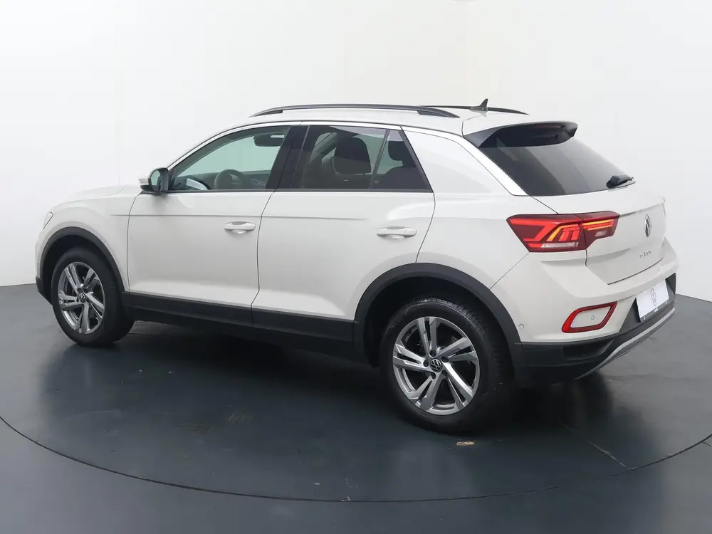 Volkswagen T-Roc 1.0 TSI Life | 110 PK | Adaptive Cruise Con uit 2022, foto 4