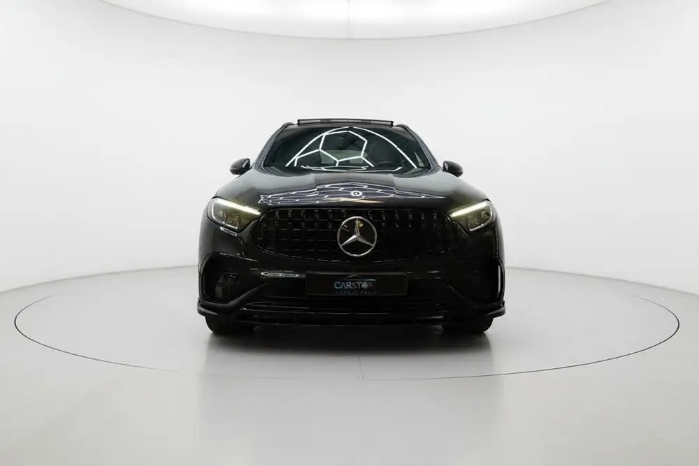 Mercedes-Benz GLC klasse 300e 4MATIC AMG Line NIGHT PANO uit 2023, foto 2