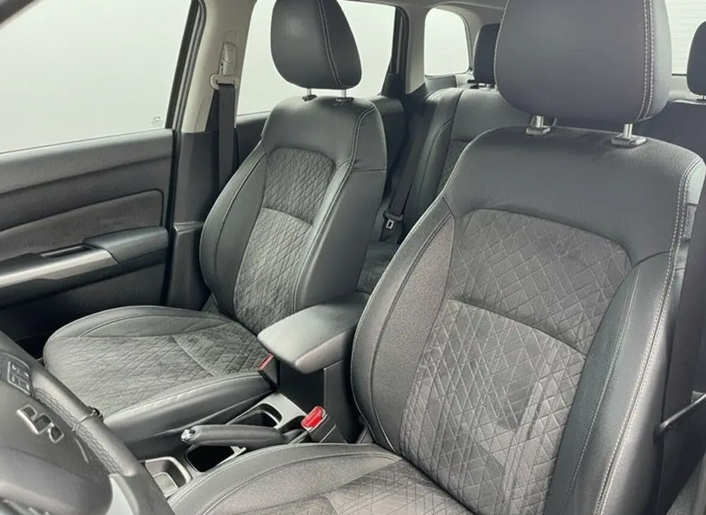 Suzuki Vitara 1.4 Boosterjet Stijl uit 2019, foto 8