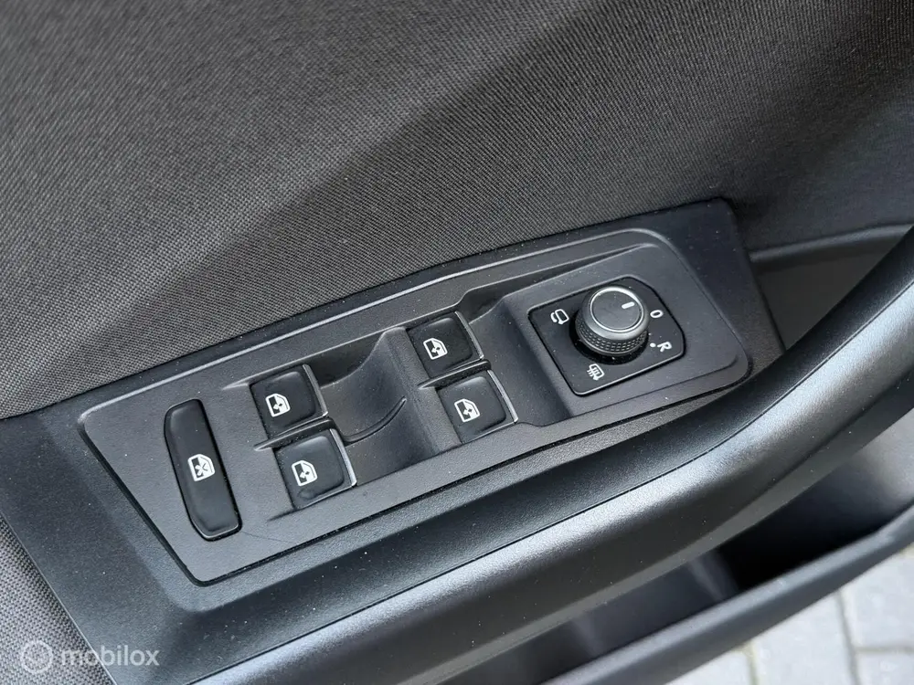 Volkswagen T-Roc 1.5 TSI Black Edition Sport|Virtual|Carplay uit 2022, foto 11