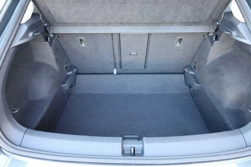 Volkswagen T-Roc 1.0 TSI 110pk Life | Navigatie | Adaptive C uit 2023, foto 19