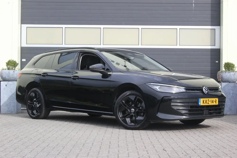 Volkswagen Passat Variant 1.5 eTSI Business | Camera | Carpl uit 2024, foto 5