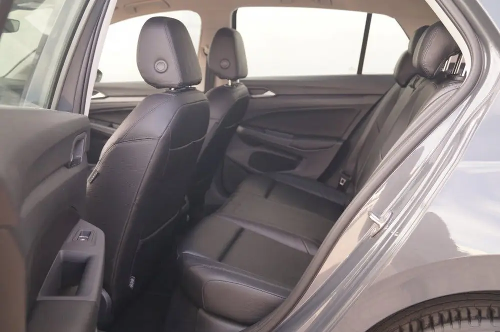 Volkswagen Golf 1.4 eHybrid PHEV Style Business -LEER-NAVI-E uit 2022, foto 10