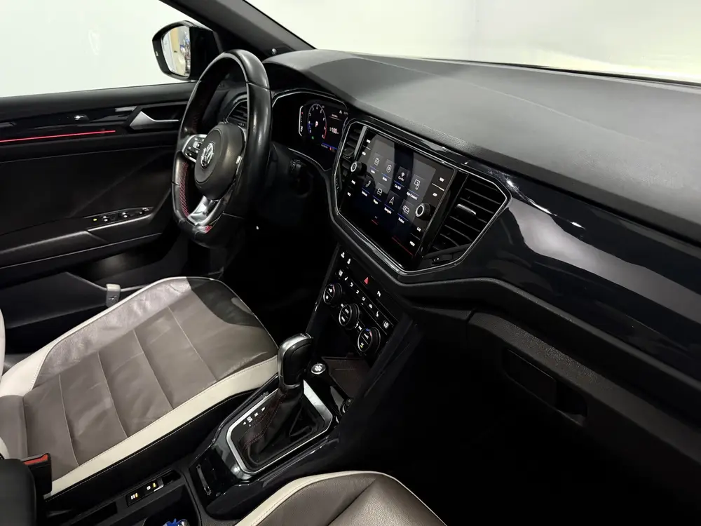 Volkswagen T-Roc 1.5 TSI Sport Panoramadak, Camera, Virtual uit 2019, foto 10