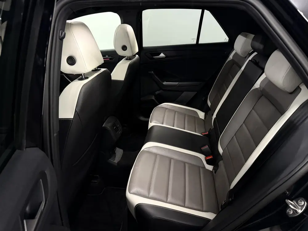 Volkswagen T-Roc 1.5 TSI Sport Panoramadak, Camera, Virtual uit 2019, foto 9