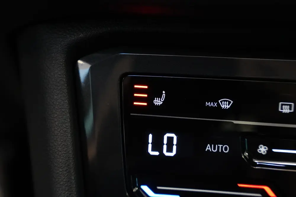 Volkswagen Tiguan 1.4 TSI eHybrid R-Line Business Panoramada uit 2024, foto 15