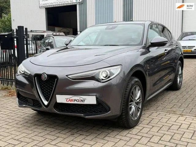 Alfa Romeo Stelvio 2.0 T AWD Q4 200PK Leer Navi Trekhaak Key uit 2019