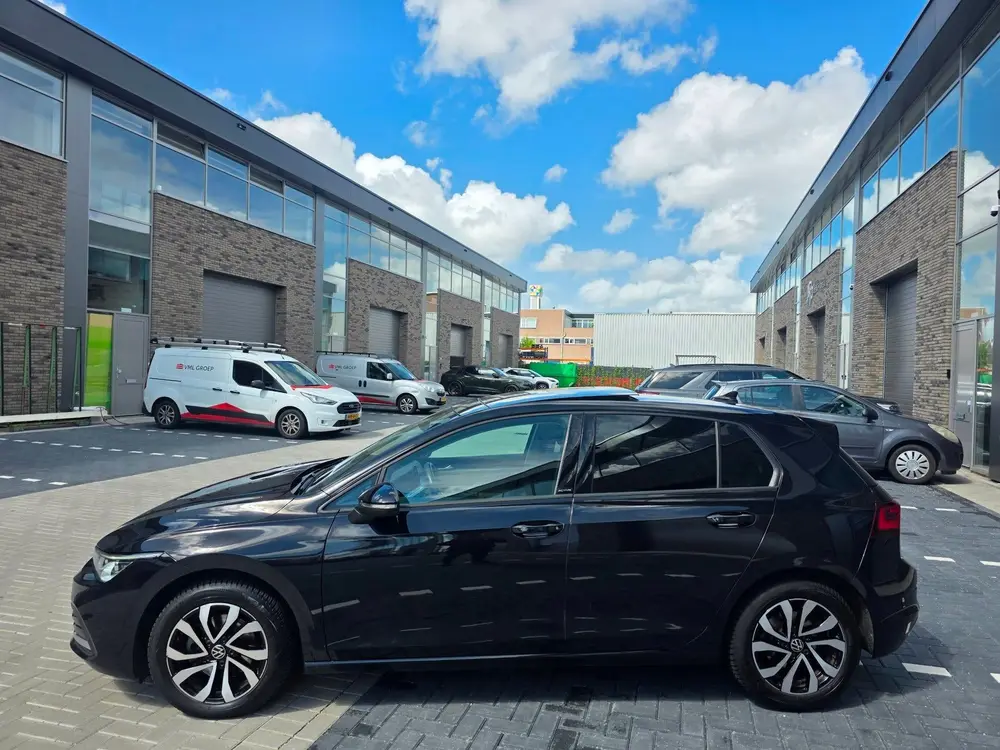 Volkswagen Golf 1.5 eTSI Active Automaat/ Panoramadak uit 2022, foto 11