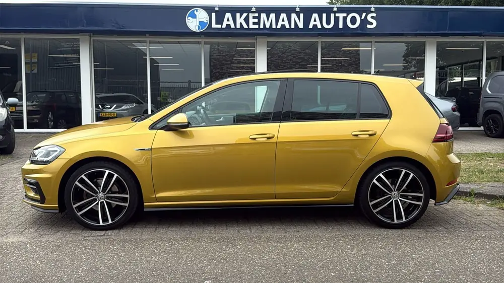 Volkswagen GOLF 1.5 TSI Highline Business R Pano Navi Automa uit 2019, foto 2