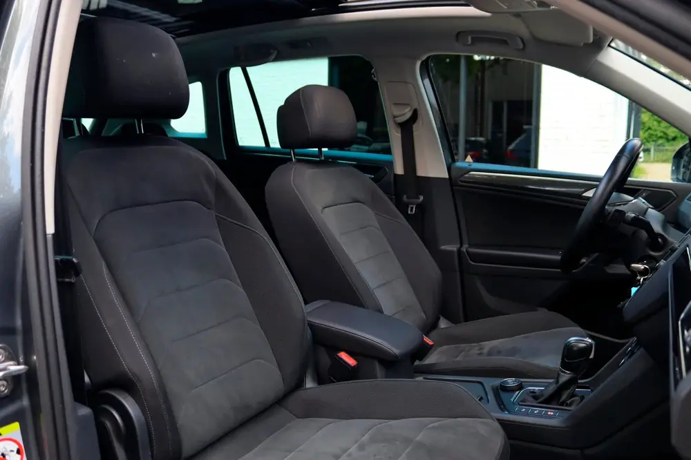Volkswagen Tiguan 2.0 TSI 4Motion R-Line PANO ACC VIRTUAL uit 2019, foto 15