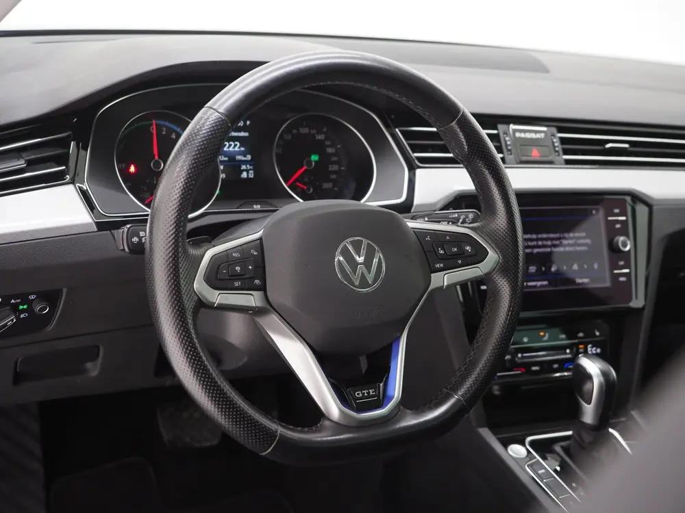Volkswagen Passat Variant 1.4 TSI PHEV GTE | Panoramadak | L uit 2022, foto 17