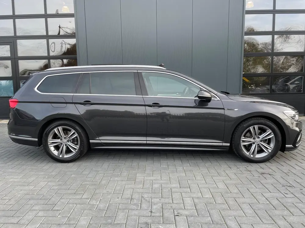 Volkswagen Passat Variant 1.5 TSI Elegance Business R-Line N uit 2020, foto 6