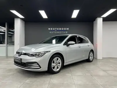 Volkswagen Golf 1.5 eTSI Lane Assist|Camera| Carplay|Cruise| uit 2020