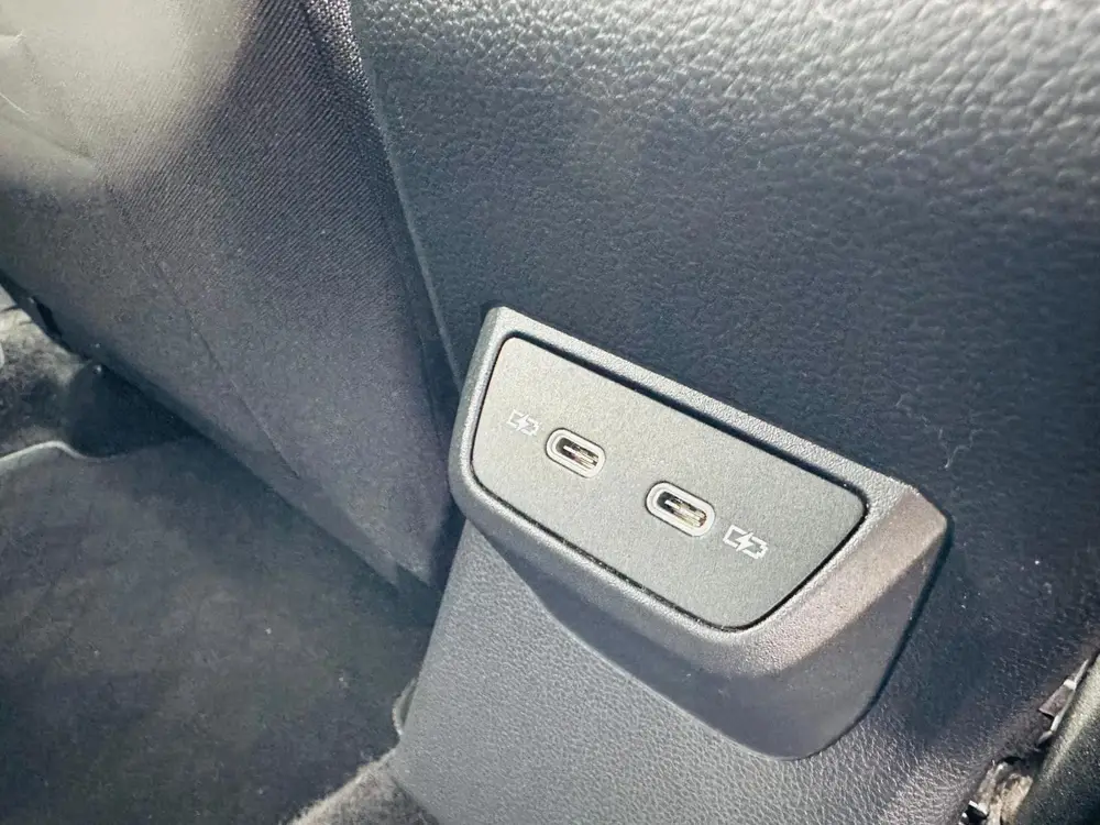 Volkswagen Taigo 1.5 TSI 3X R-Line Business IQ-Lights Panora uit 2022, foto 12