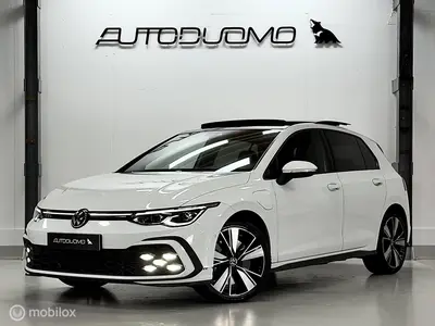 Volkswagen Golf 1.4 eHybrid GTE | Pano | IQ | Dodehoek | ACC uit 2021