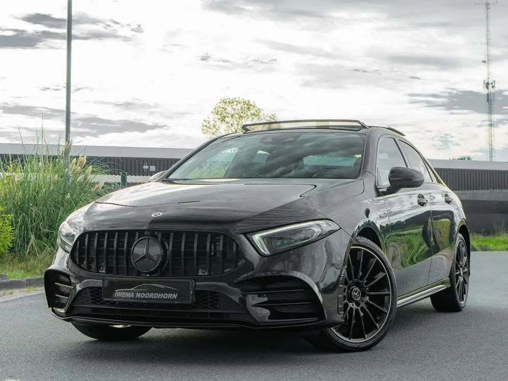 Mercedes-Benz A-Klasse Mercedes A-klasse 250 e Limousine AMG|Panoramadak|Burmester uit 2020