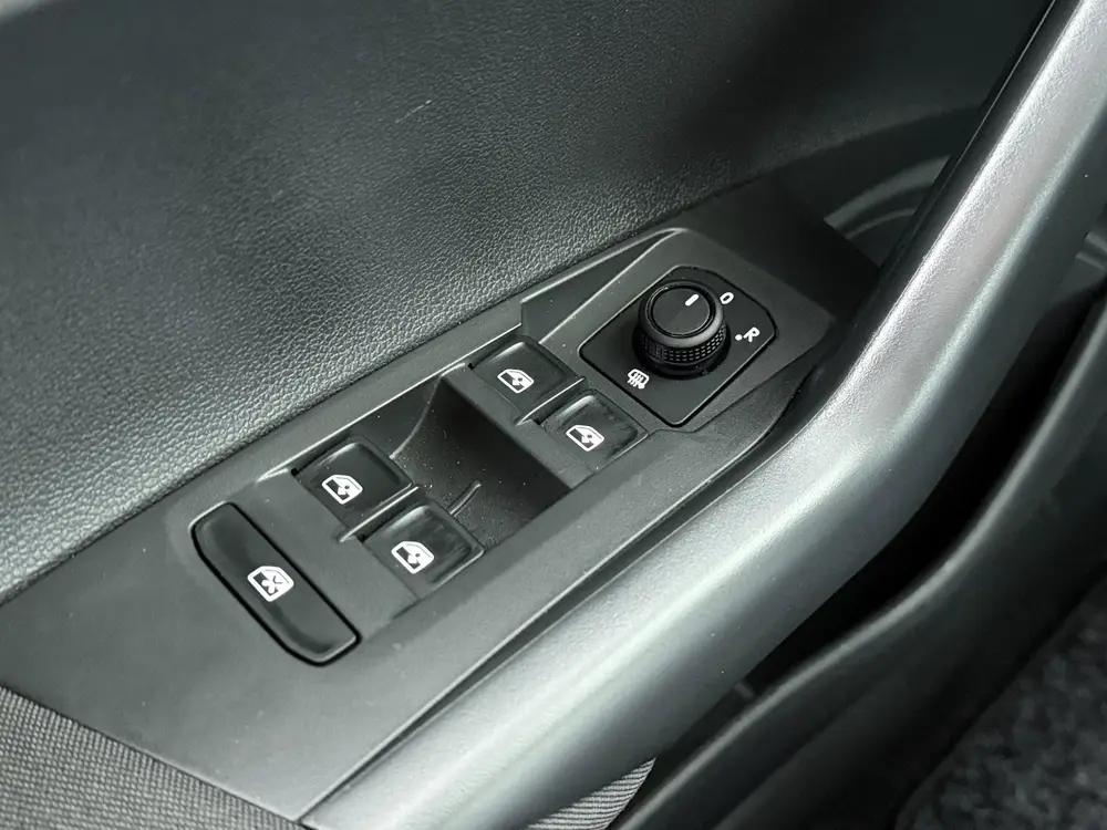 Volkswagen Polo 1.0 MPI Polo | 80 PK | Cruise control | DAB+ uit 2024, foto 12