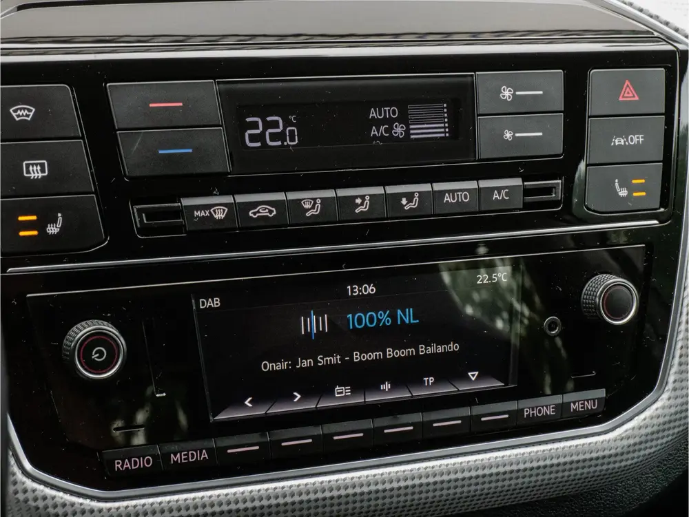 Volkswagen E-Up! e-up! Style 36kwh SOH 89% Camera/ Stoelverw uit 2021, foto 18