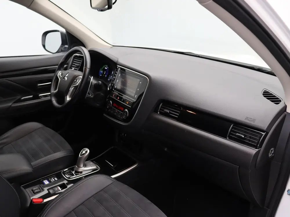 Mitsubishi Outlander 2.4 PHEV Intense | Plug in Hybride | Tr uit 2019, foto 5