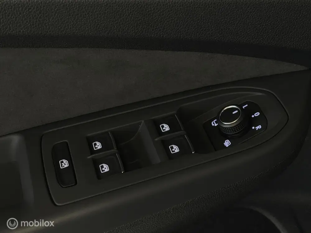 Volkswagen Golf Style eHybrid | Pano | Head-Up | Massage | T uit 2025, foto 19