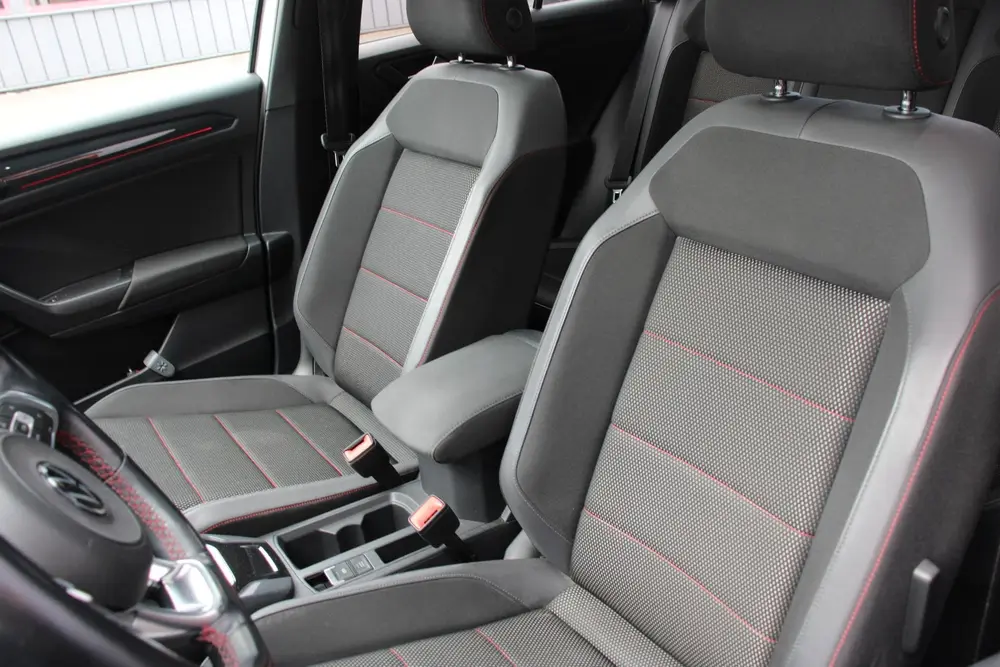 Volkswagen T-Roc 1.5 TSI Sport Business R 89DKM, R-LINE, PAN uit 2021, foto 7