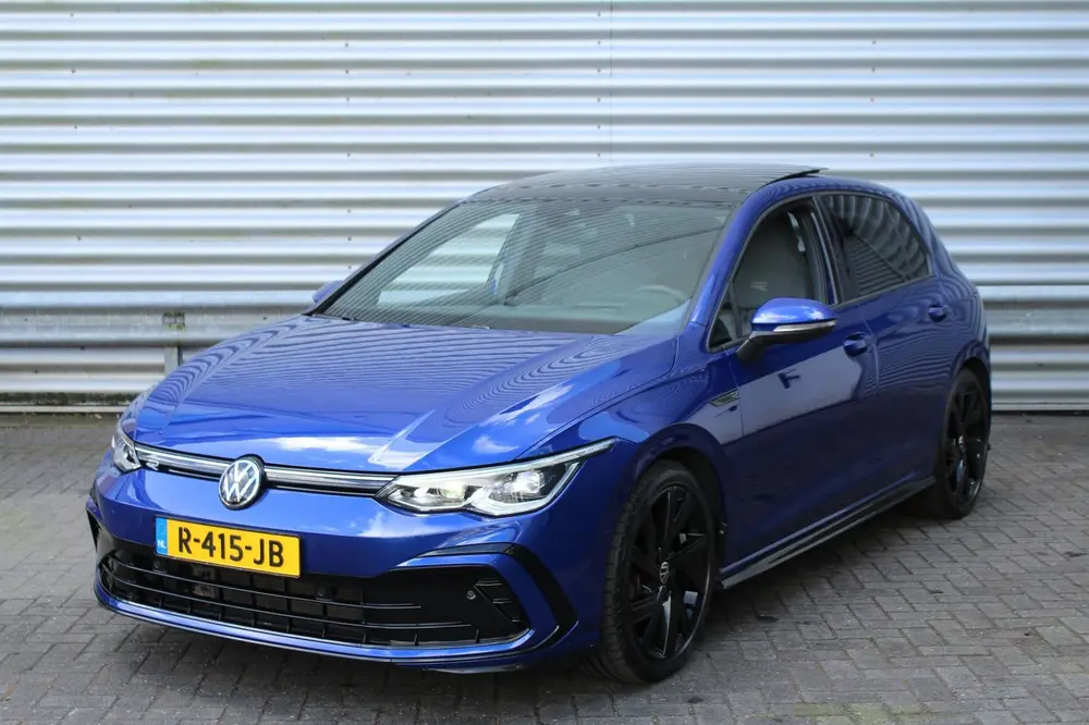 Volkswagen Golf 1.5 eTSI 150pk R-Line DSG7 Panoramadak IQ-Li uit 2021