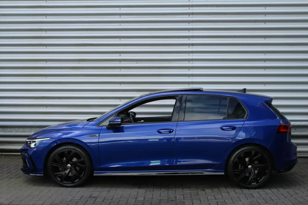 Volkswagen Golf 1.5 eTSI 150pk R-Line DSG7 Panoramadak IQ-Li uit 2021, foto 8