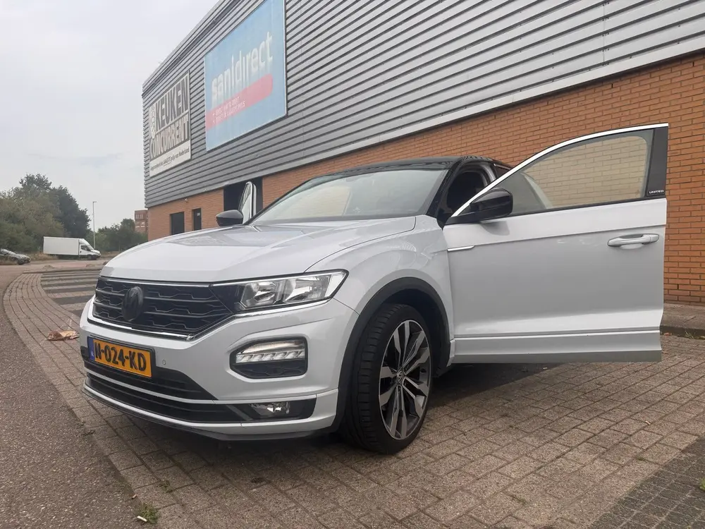 Volkswagen T-Roc 1.5 TSI R line united, 150pk 7-DSG 2020 uit 2020, foto 3