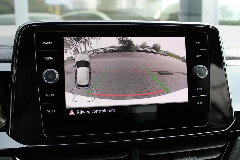 Volkswagen T-Roc 1.5 TSI R-Line PANO NAVI CAMERA LED VIRTUAL uit 2024, foto 10