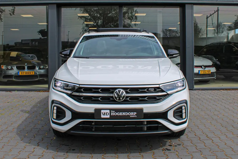 Volkswagen T-Roc 1.5 TSI R-Line PANO NAVI CAMERA LED VIRTUAL uit 2024, foto 2