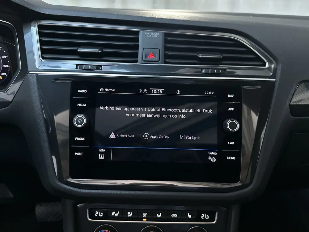 Volkswagen Tiguan Allspace 1.5 TSI 150pk DSG Highline Busine uit 2021, foto 13