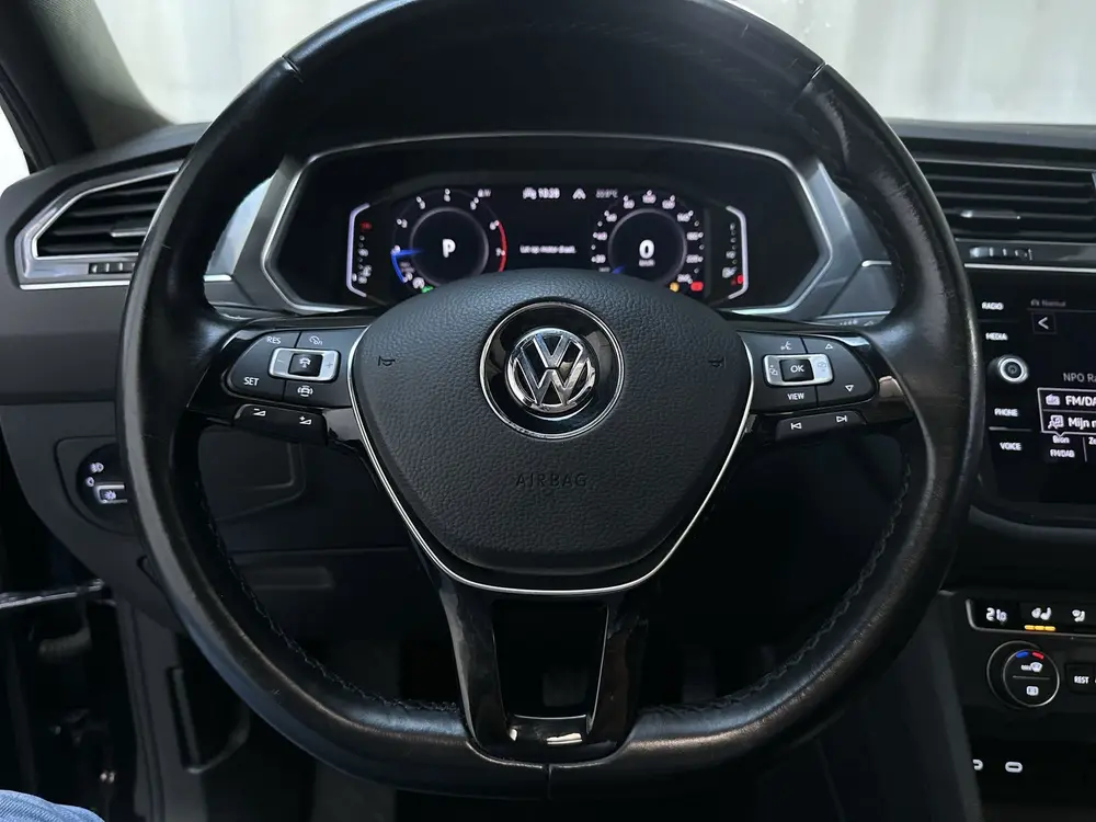 Volkswagen Tiguan Allspace 1.5 TSI 150pk DSG Highline Busine uit 2021, foto 9