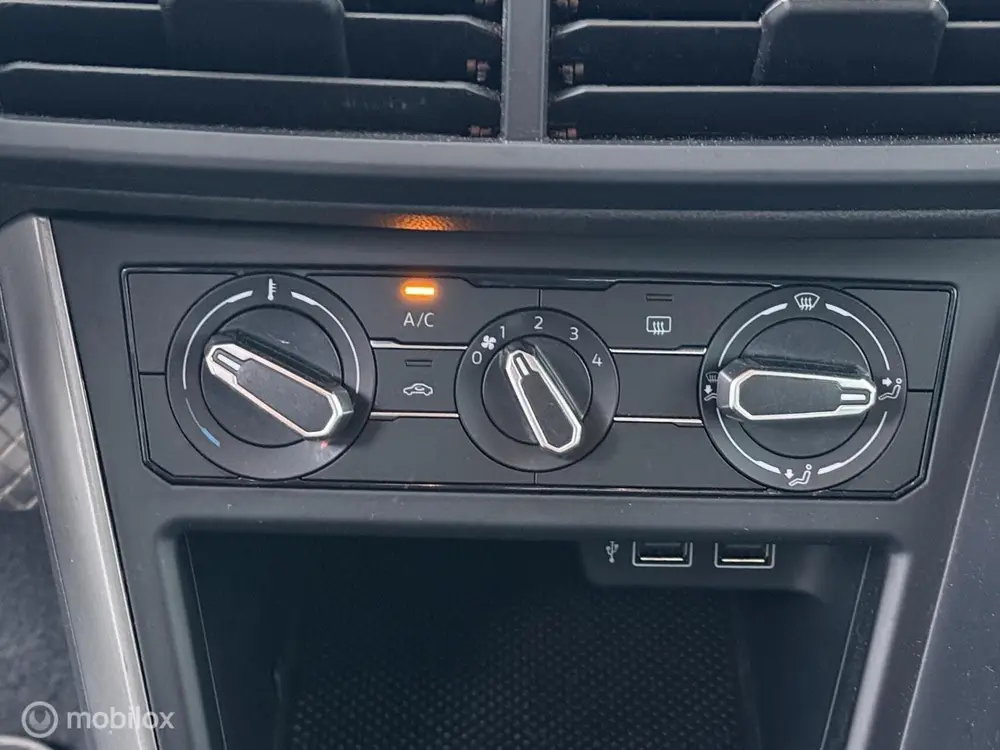 Volkswagen Polo 1.0 TSI Beats uit 2019, foto 15