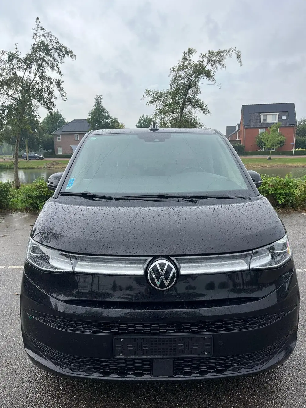 Volkswagen Multivan 1.4 Ehybrid 218pk L1h1 6-DSG 2024 Zwart uit 2024, foto 3