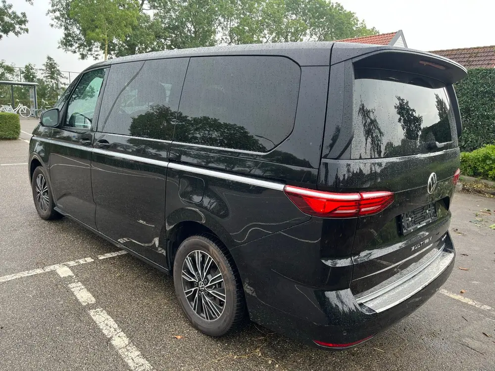 Volkswagen Multivan 1.4 Ehybrid 218pk L1h1 6-DSG 2024 Zwart uit 2024, foto 4