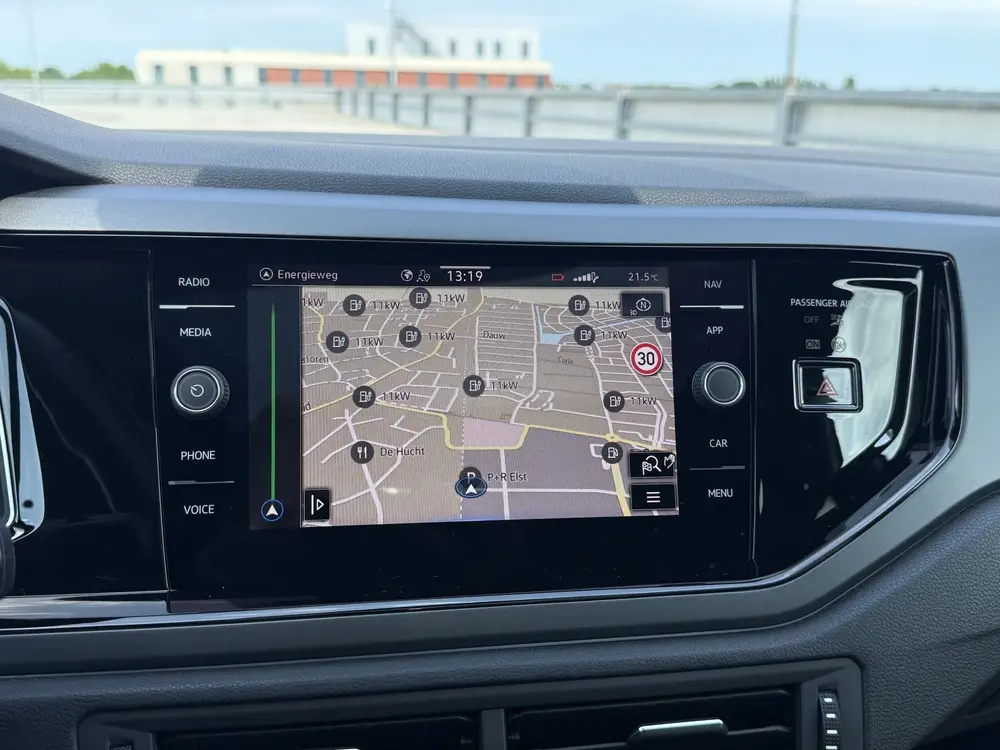 Volkswagen Polo 1.0 TSI DSG R-Line | Pano | IQ | Clima | Cam uit 2024, foto 18