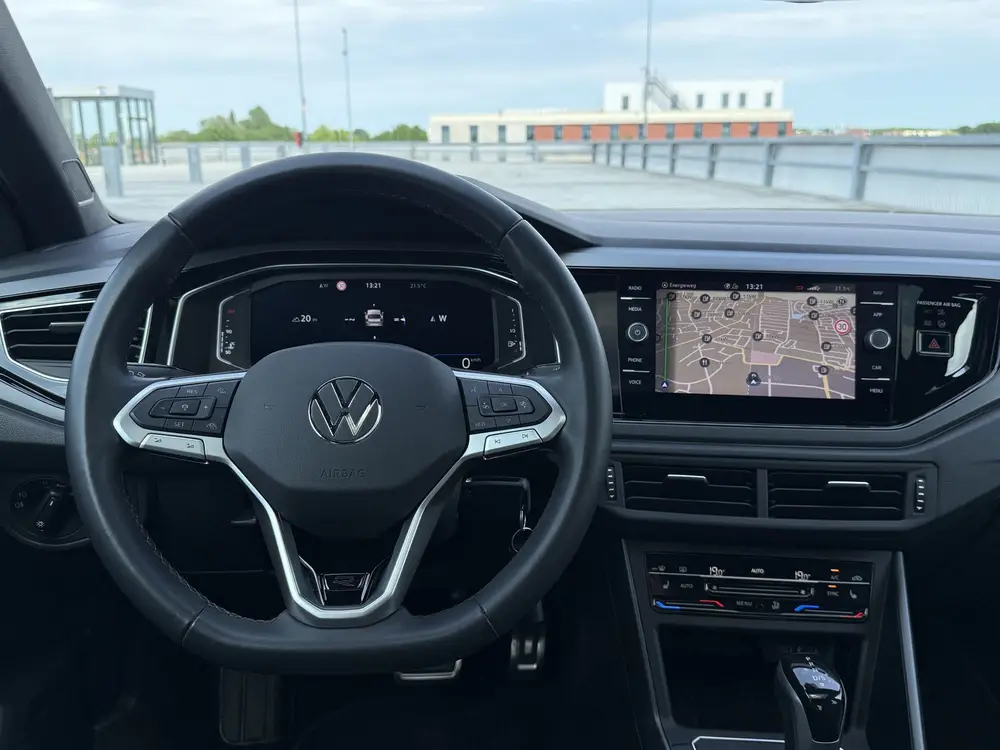 Volkswagen Polo 1.0 TSI DSG R-Line | Pano | IQ | Clima | Cam uit 2024, foto 9