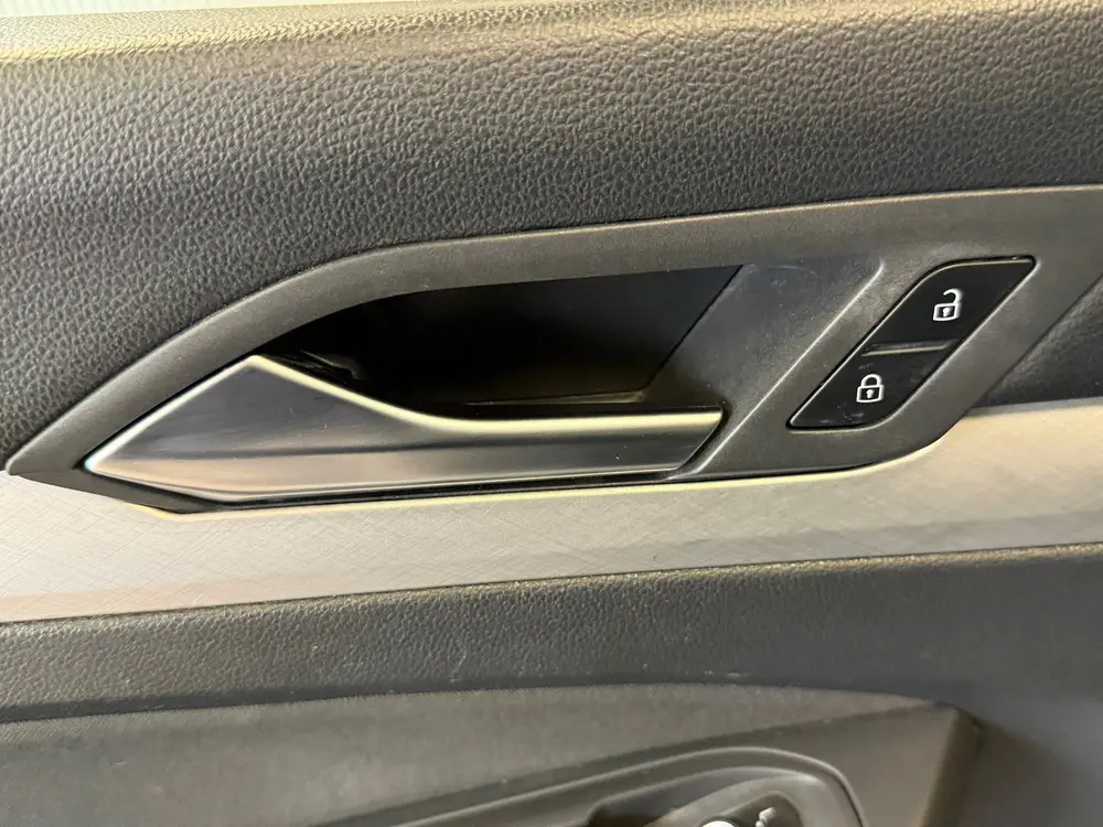 Volkswagen Golf 1.5 eTSI DSG PANO MASSAGE CAMERA VIRTUAL COC uit 2021, foto 19
