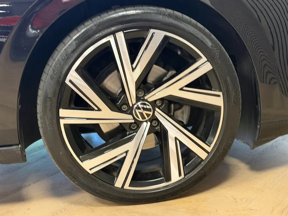 Volkswagen Golf 1.5 eTSI DSG PANO MASSAGE CAMERA VIRTUAL COC uit 2021, foto 7