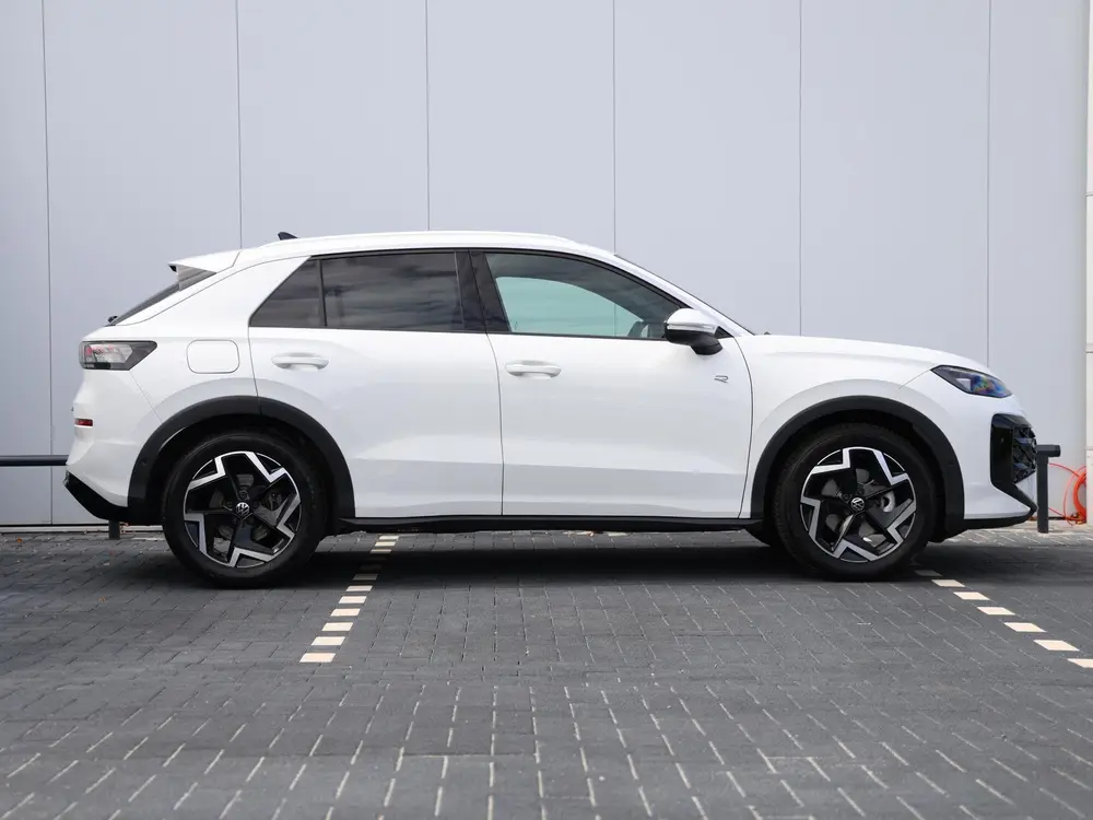 Volkswagen T-Roc 1.5 eTSI R-Line 150pk DSG | Led Matrix | Ca uit 2026, foto 2