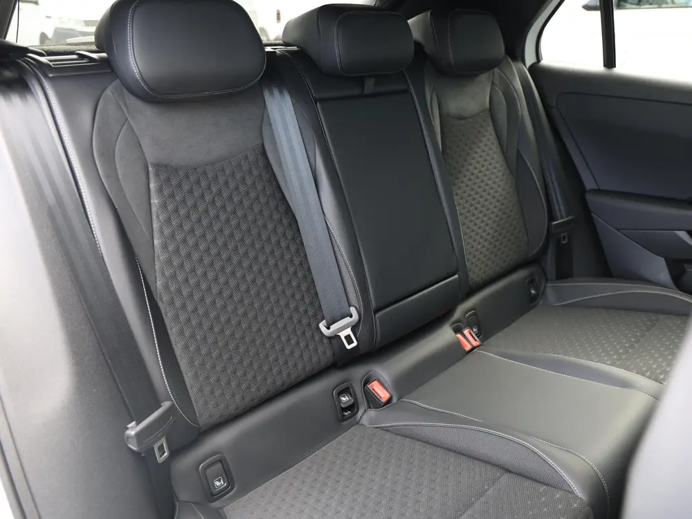 Volkswagen T-Roc 1.5 eTSI R-Line 150pk DSG | Led Matrix | Ca uit 2026, foto 9